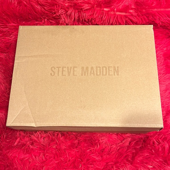 Steve Madden Womens Possession Shoes in Shade “Bone” (Beige) - Picture 2 of 11